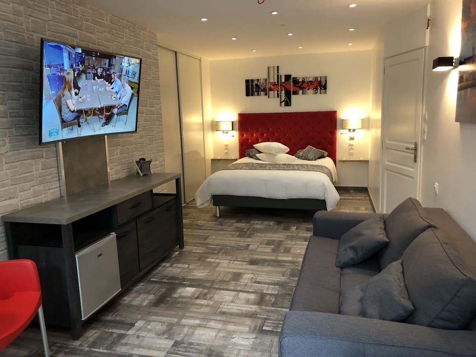 Premium bedding, individually decorated, individually furnished, desk