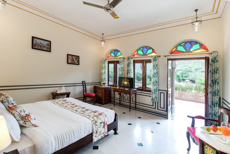 Deluxe Double Room | Premium bedding, minibar, iron/ironing board, free WiFi
