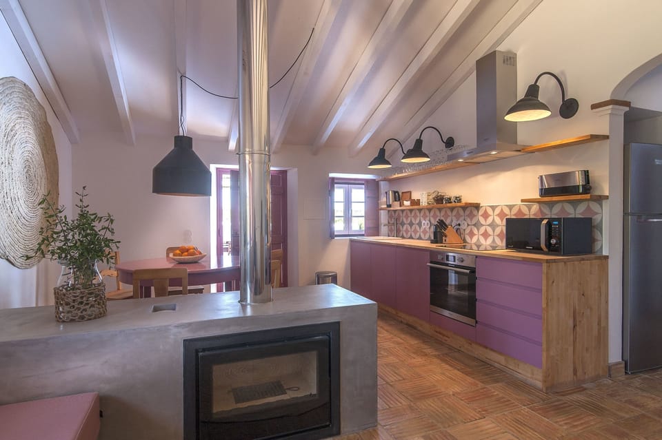 House, 2 Bedrooms | In-room safe, individually decorated, individually furnished, desk