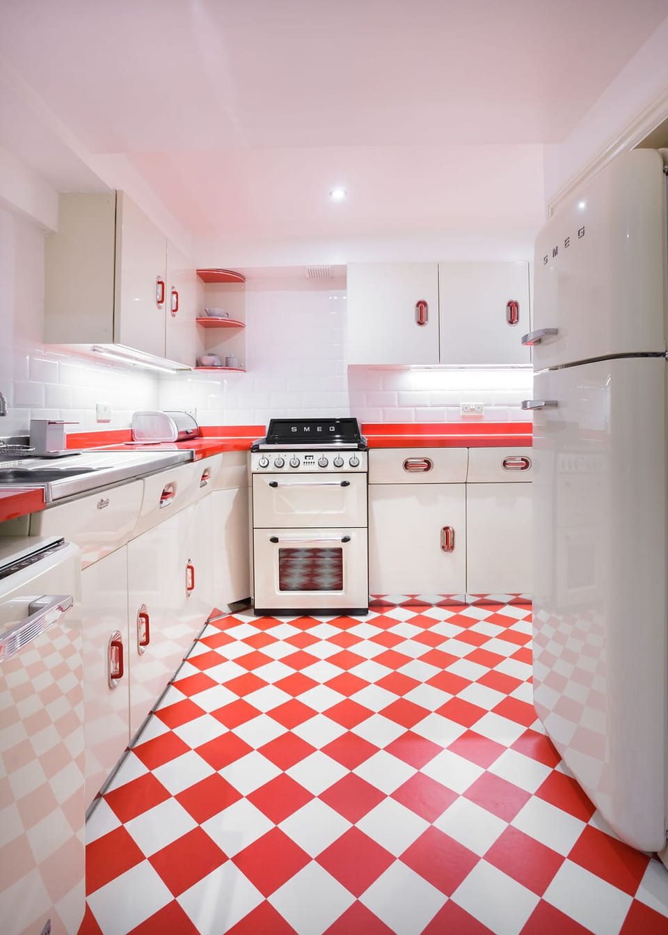 Smeg Retro appliances: induction hob, grill, oven, fridge freezer and dishwasher