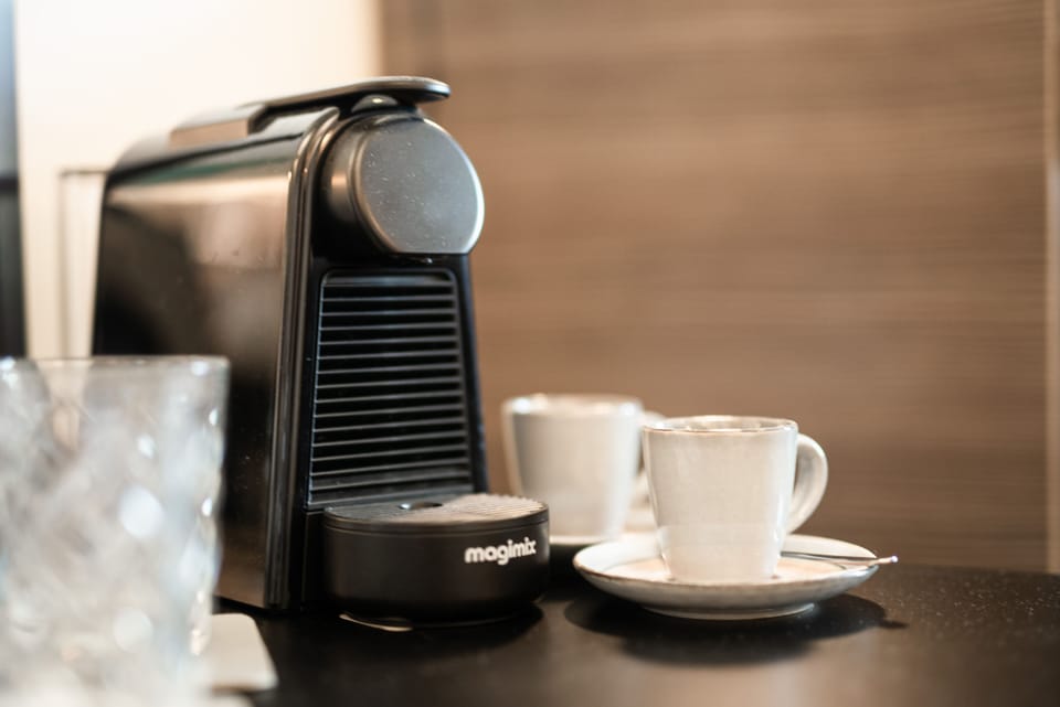 Deluxe Double Room | Coffee and/or coffee maker
