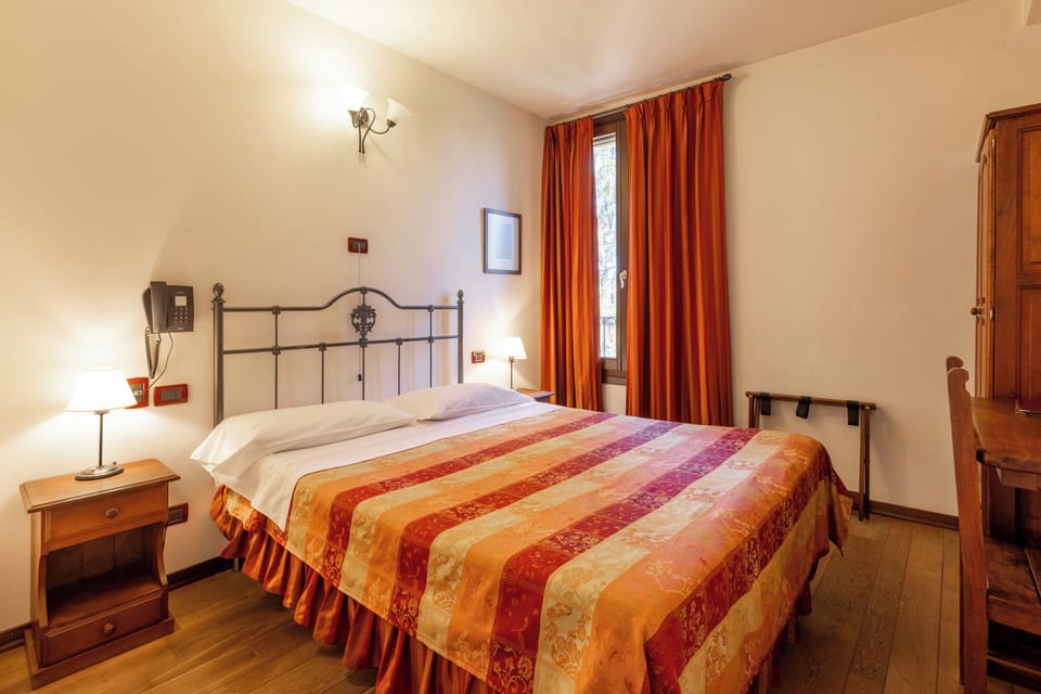 Double Room (Small) | Egyptian cotton sheets, minibar, in-room safe, desk
