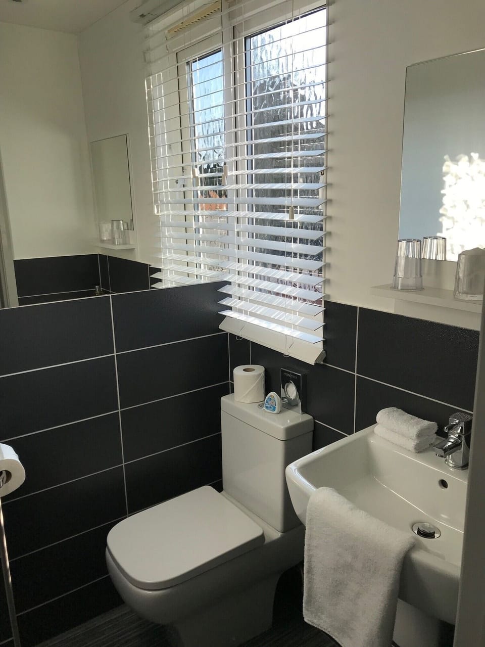 Basic Double Room, Ensuite | Bathroom