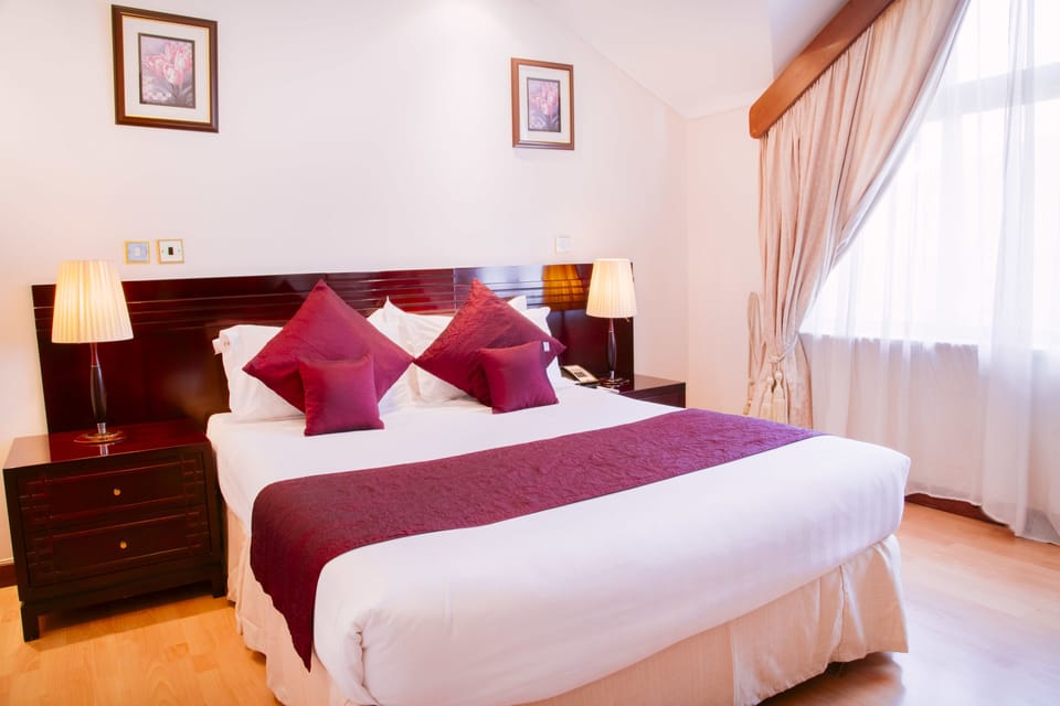 Standard Double Room | In-room safe, laptop workspace, soundproofing, iron/ironing board