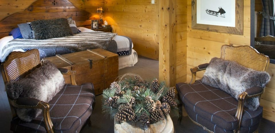 Room (Prestige 2) | In-room safe, individually decorated, desk, blackout drapes