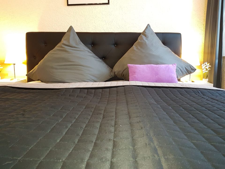 Desk, iron/ironing board, free cribs/infant beds, free WiFi