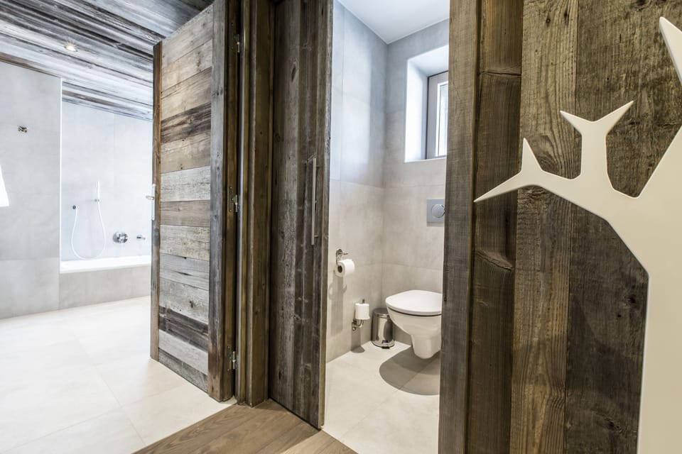 Exclusive Double Room | Select Comfort beds, in-room safe, desk, soundproofing