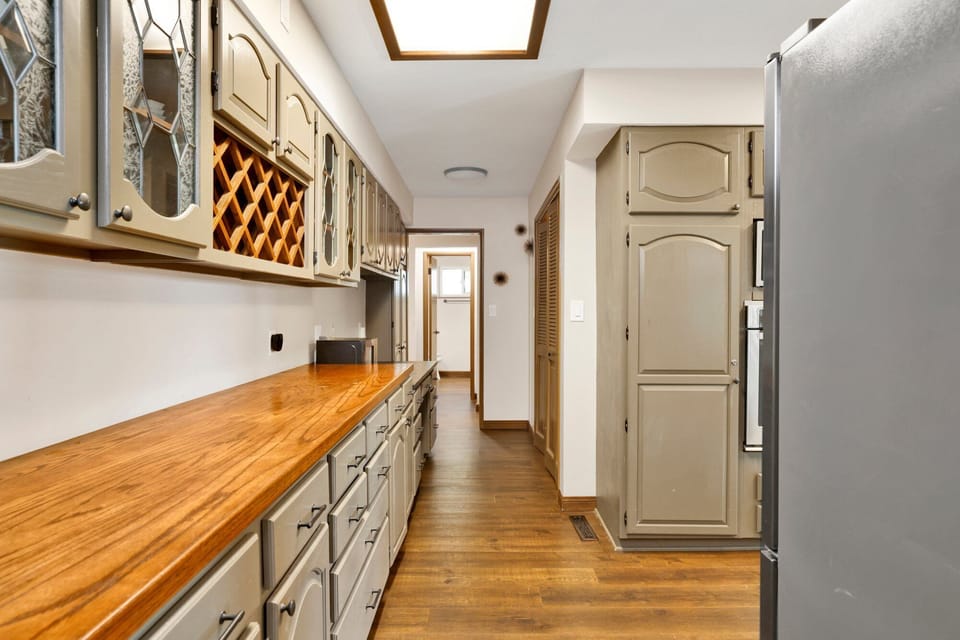 House, Multiple Beds, Hot Tub, Mountain View (1729) | Interior