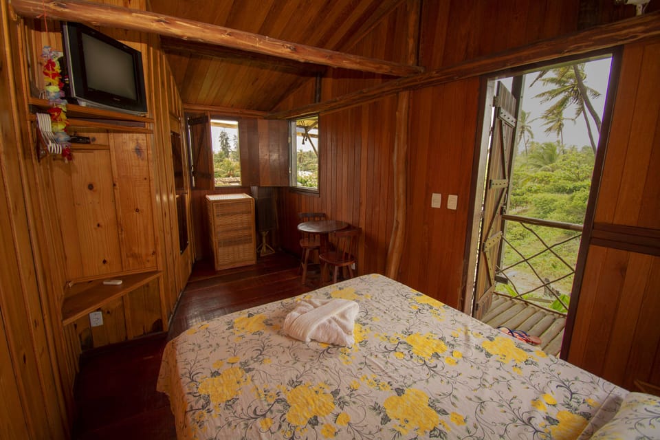 Honeymoon Double Room | Minibar, free WiFi, bed sheets