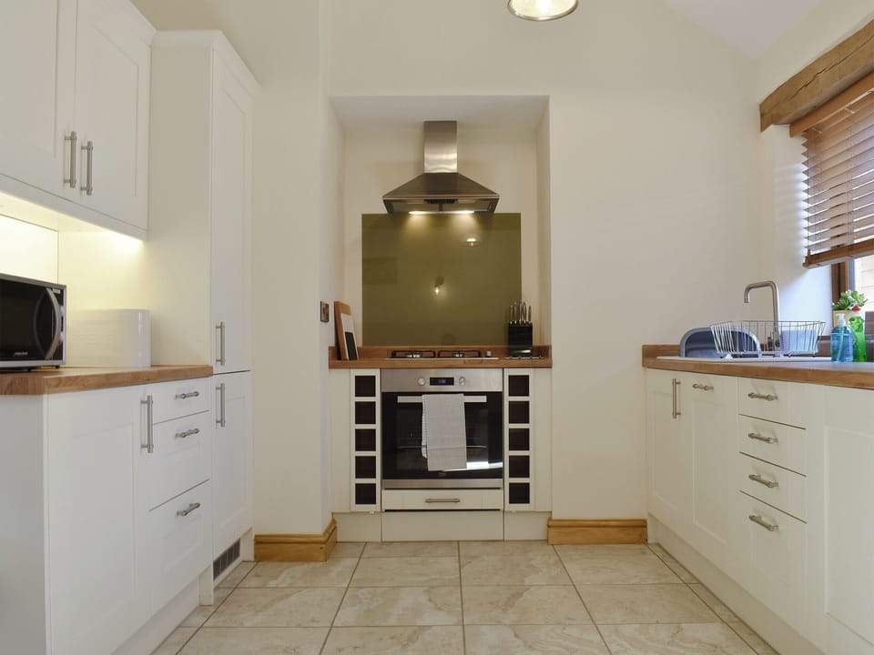 Well appointed kitchen | Little Allaston Farm Holidays - Lambing Shed - Little Allaston Farm, Lydney