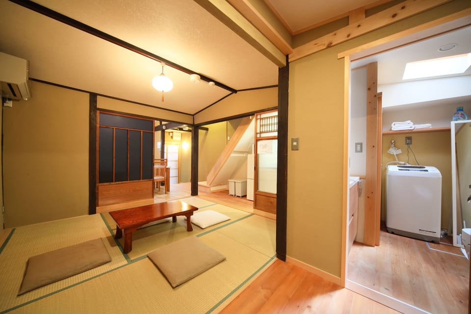 Private Vacation Home | 1 bedroom, desk, WiFi (free), bed sheets
