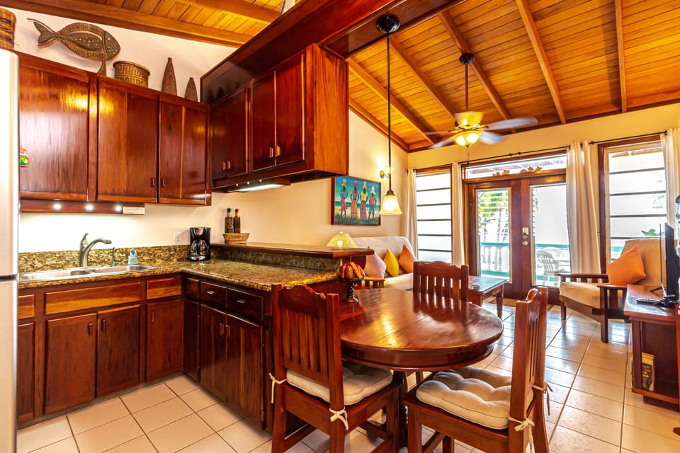 Coral Bay Villas - Living Room and Kitchen