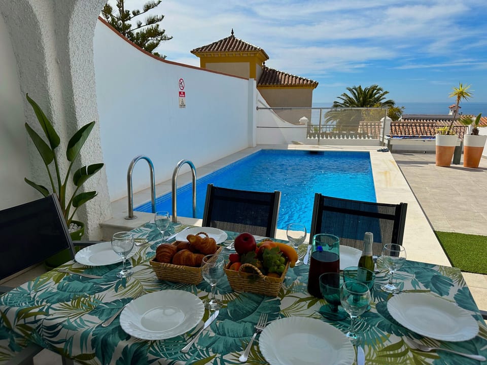 Please note that although we aim to represent our properties as accurately as possible, the pool table is no longer available at this property.