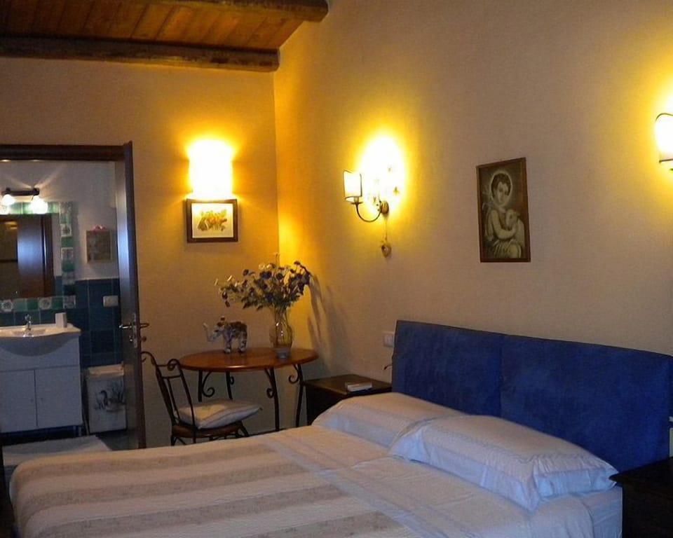 Double Room | Premium bedding, pillowtop beds, minibar, desk
