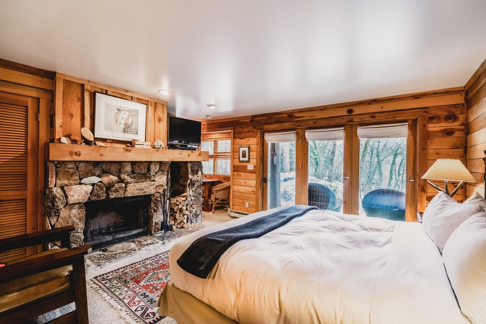 Studio - Cottage Room | Premium bedding, in-room safe, individually decorated