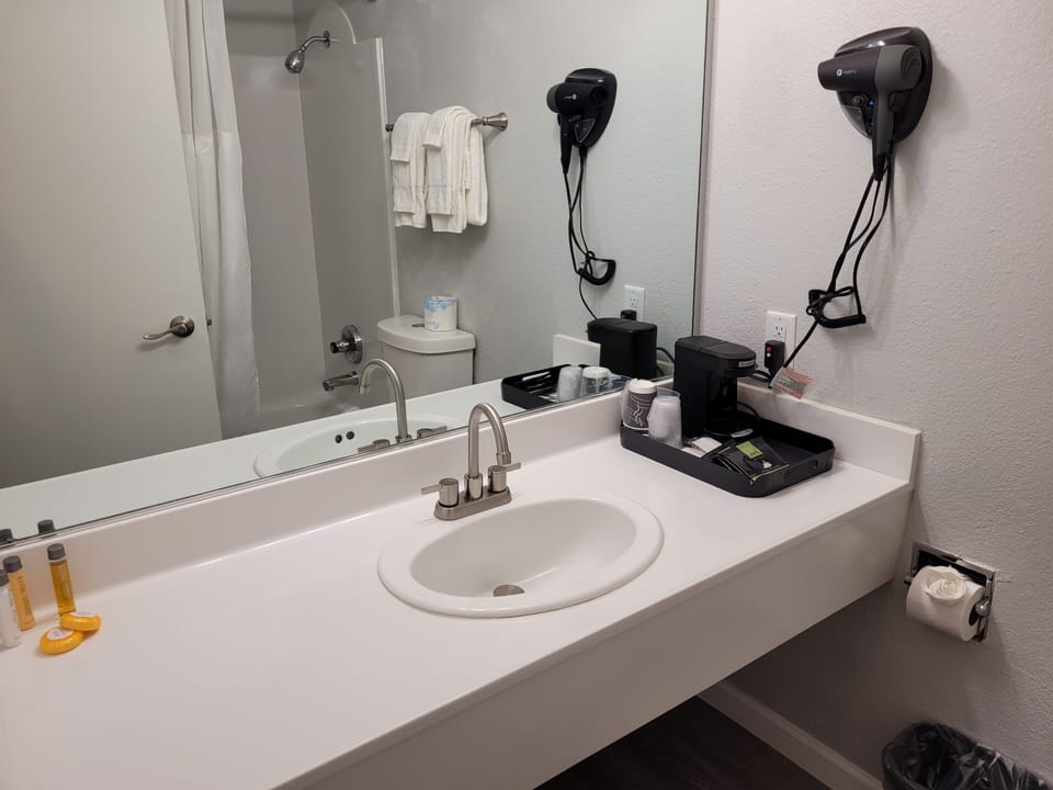 Cerulean Hotel Hotel in Klamath Falls