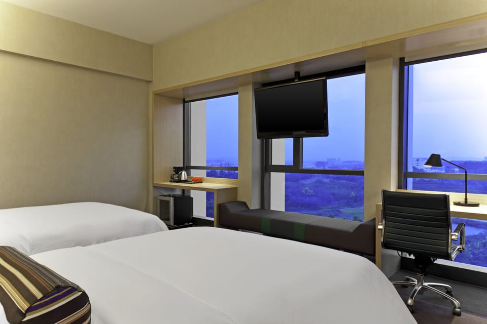 1 bedroom, minibar, in-room safe, desk