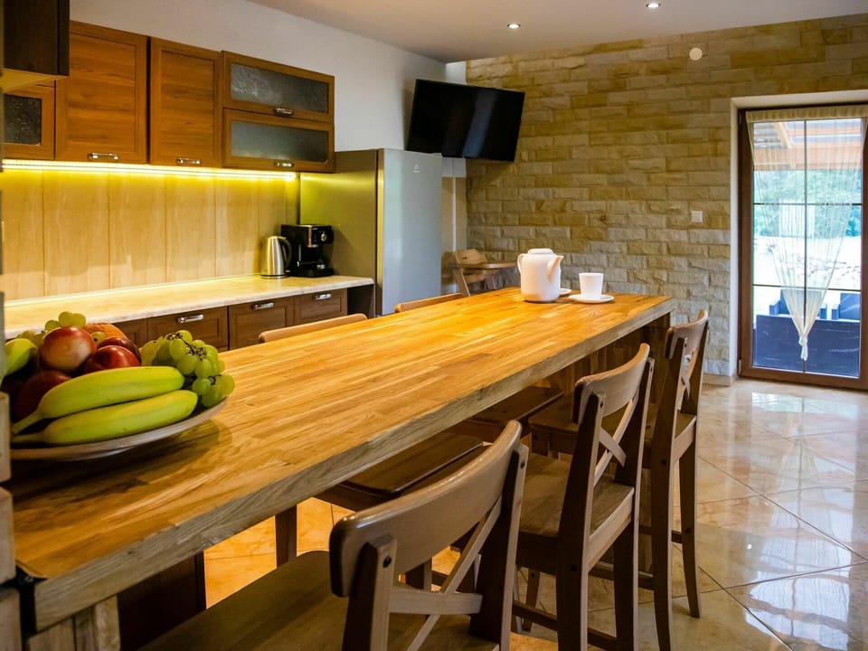 Table, Furniture, Cabinetry, Countertop, Food, Wood, Chair, Kitchen, Interior Design