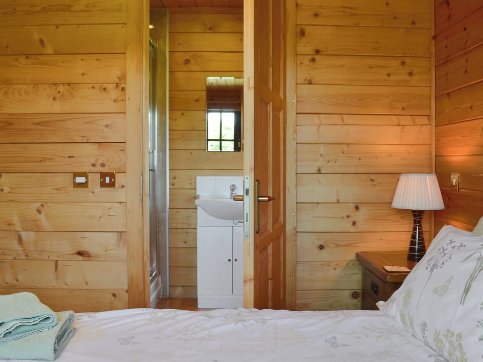 Double bedroom | West Middlewick Farm - Otter - West Middlewick Farm , Nomansland, near Tiverton