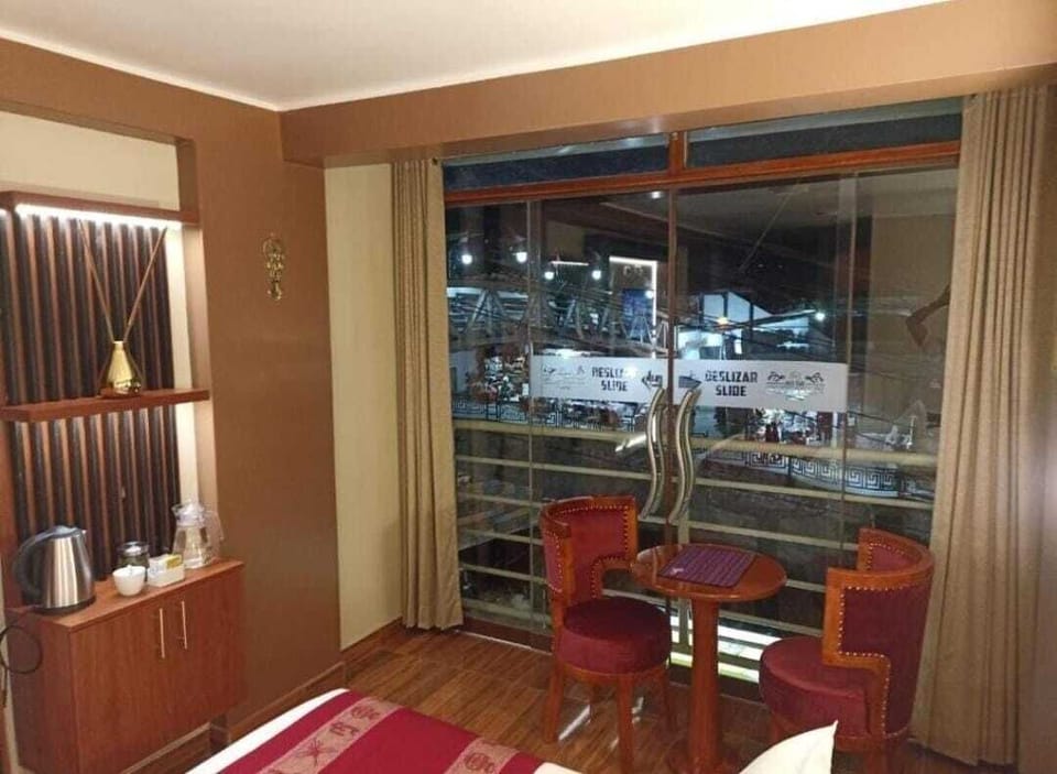 Down comforters, desk, soundproofing, WiFi (free)