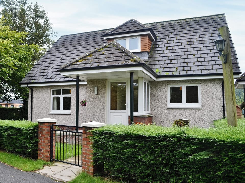 Lovely detached holiday property | Cressfield Villa, Ecclefechan, near Lockerbie