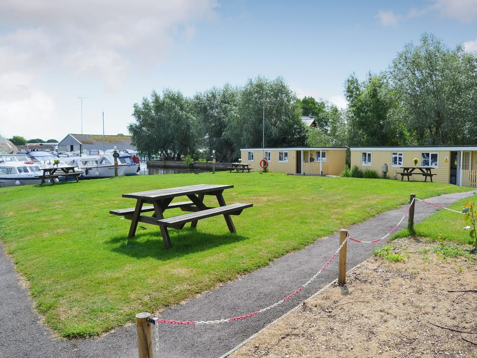 Sitting out area | Olive - Norfolk Riverside Cottages, Stalham