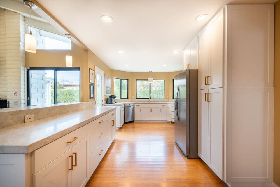 Fully equipped and spacious kitchen