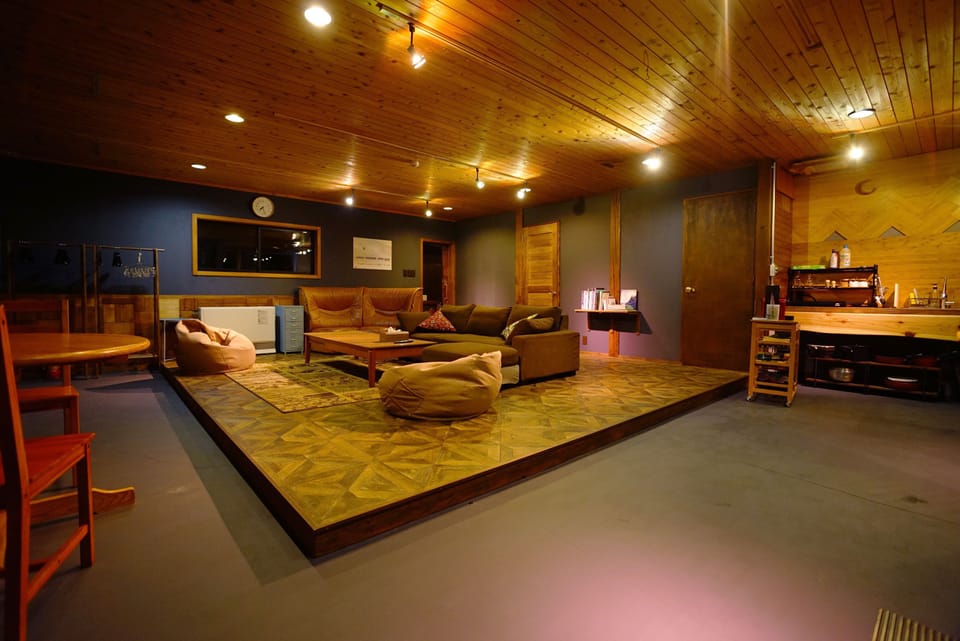 Private Vacation Home | 2 bedrooms, WiFi (free), bed sheets