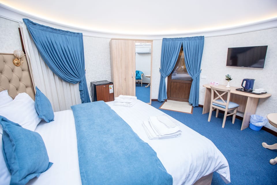 Deluxe Double Room | Premium bedding, down comforters, minibar, in-room safe