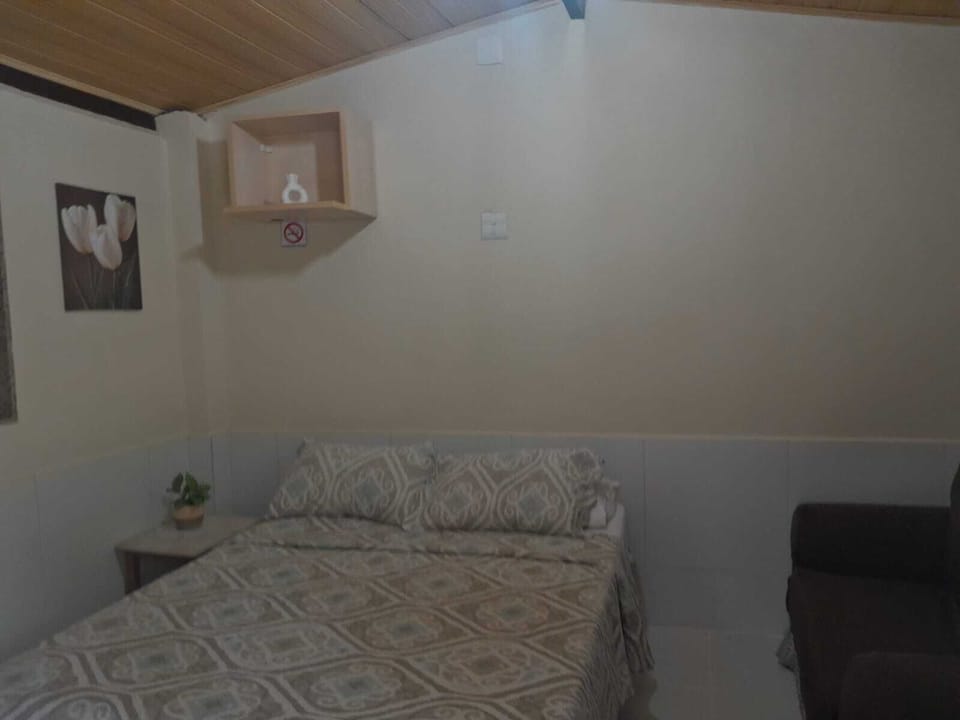 1 bedroom, WiFi (free), individually decorated, bed sheets