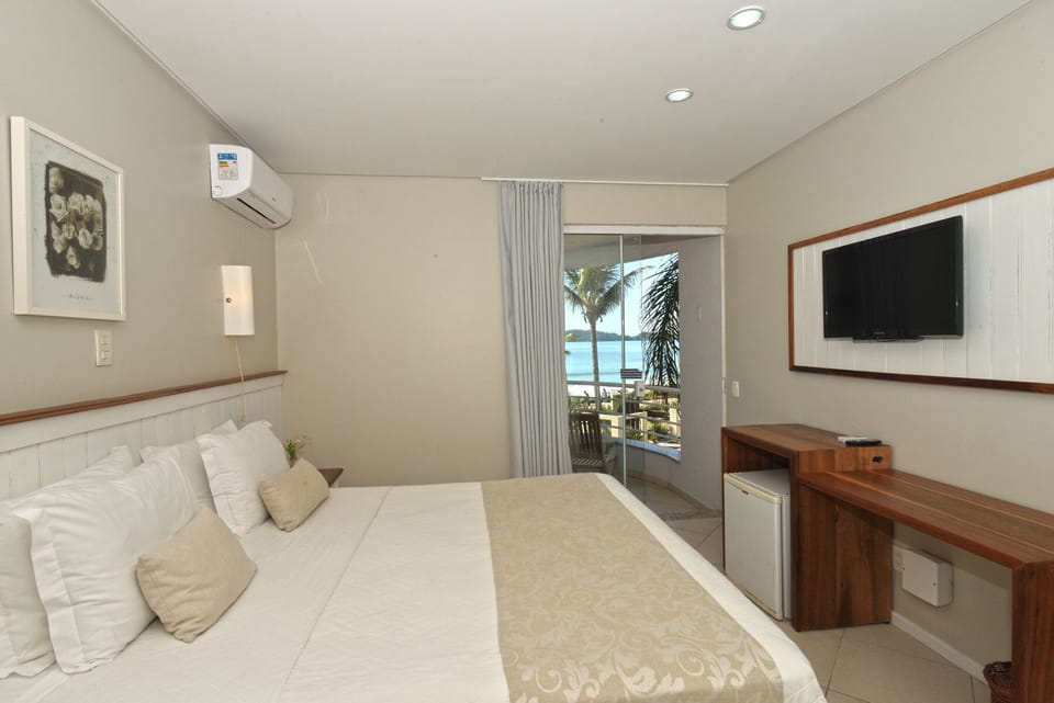 Standard Double or Twin Room | In-room safe, blackout drapes, WiFi (free)