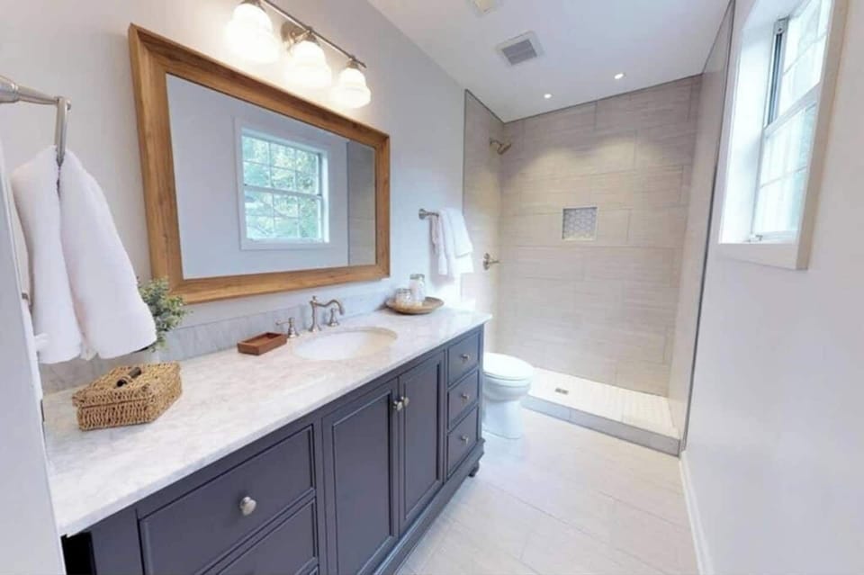 Wonderful appointed bathroom for master suite