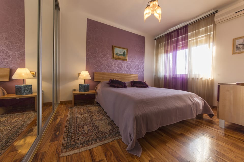 Apartment | 1 bedroom, desk, iron/ironing board, free WiFi