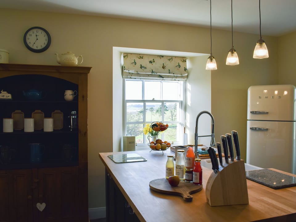 Fully equipped kitchen with &lsquo;island&rsquo; and dining area | The Barracks @ East Neuk Orchards - Self Catering @ East Neuk Orchards, Pittenweem, near Anstruther