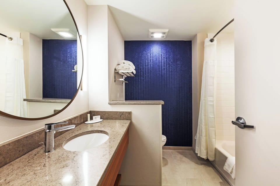 Shower, towels