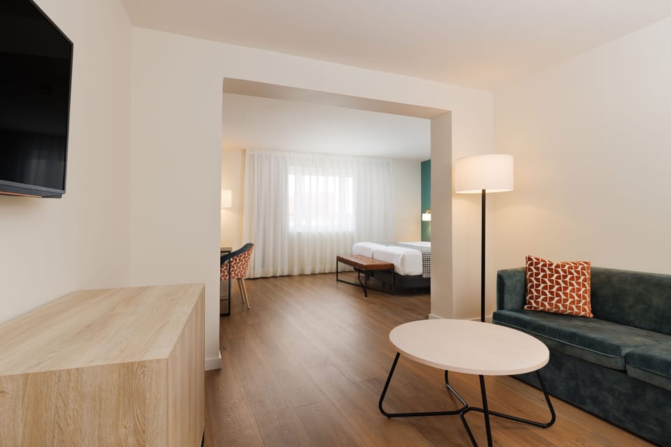 Hypo-allergenic bedding available, minibar, in-room safe, desk
