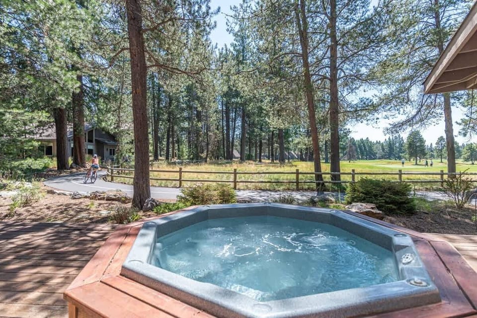 Private Hot Tub 
