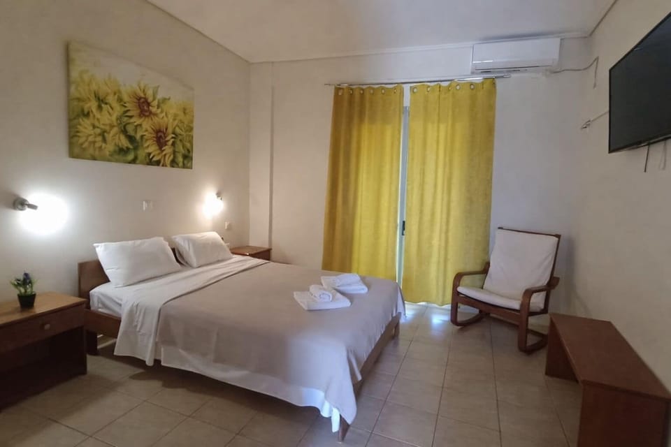 Apartment, 1 Queen Bed | 1 bedroom, individually decorated, individually furnished