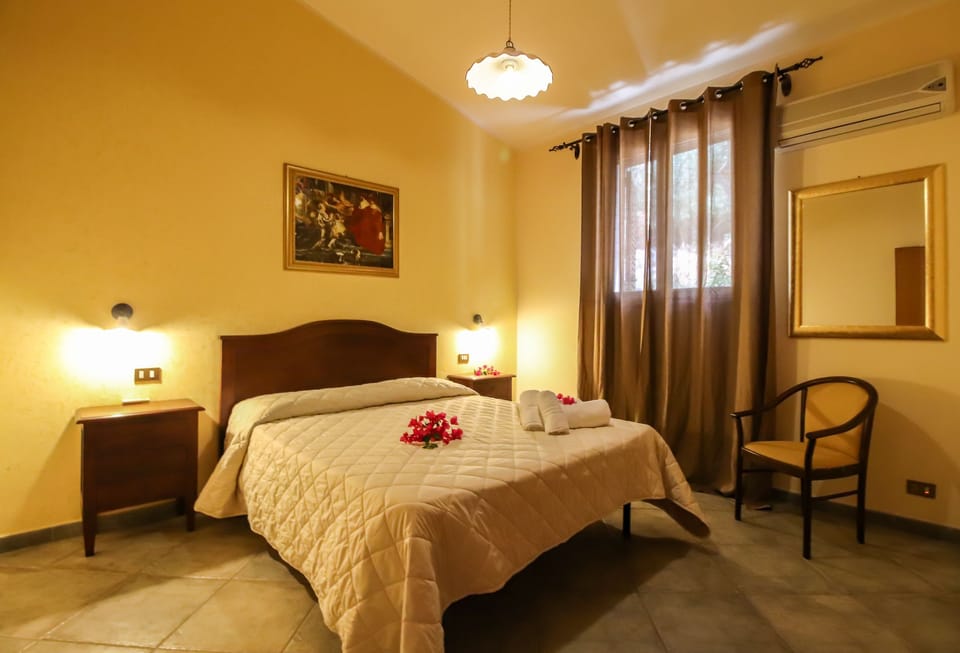 Individually decorated, individually furnished, desk, bed sheets