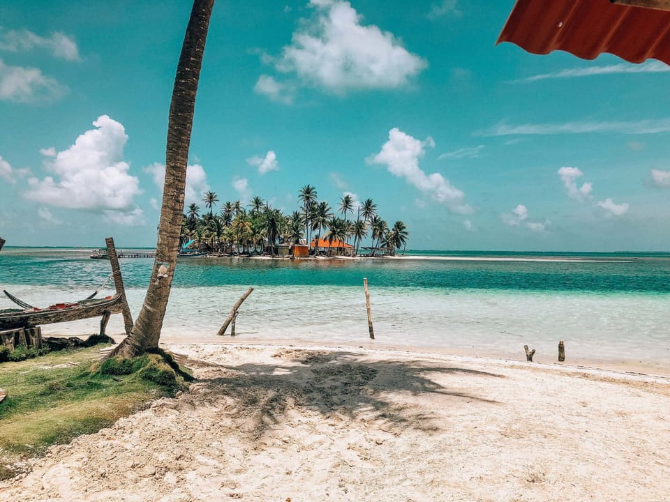 Private Over-the-Water Cabin in San Blas including Meals House in Panama