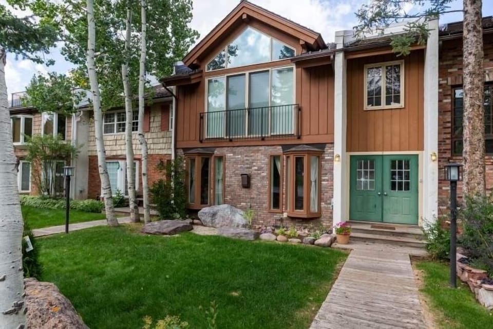 Condo, 2 Bedrooms | Exterior