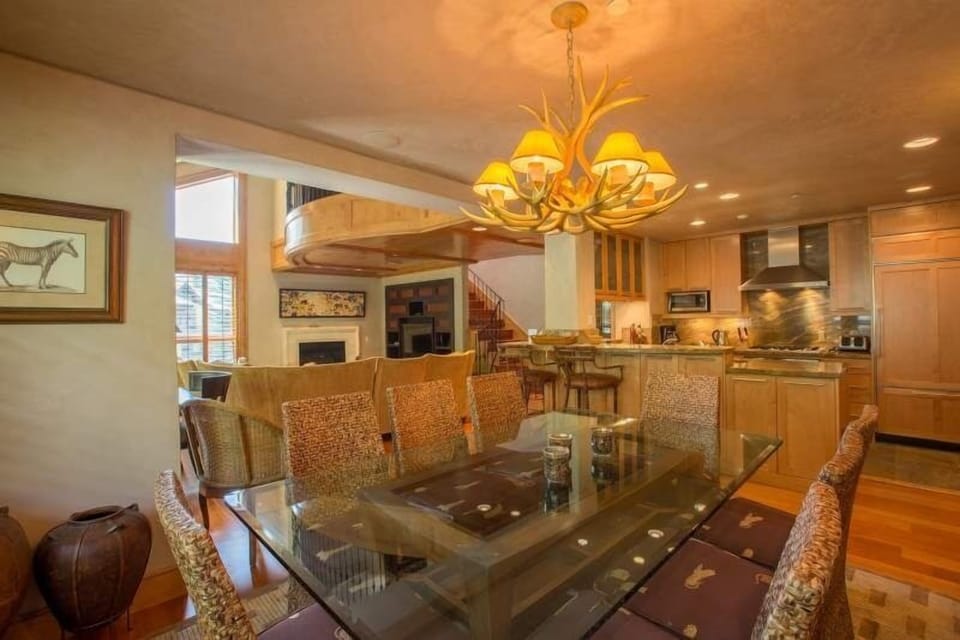 Condo, 3 Bedrooms | Private kitchen | Coffee/tea maker, fridge, oven, toaster