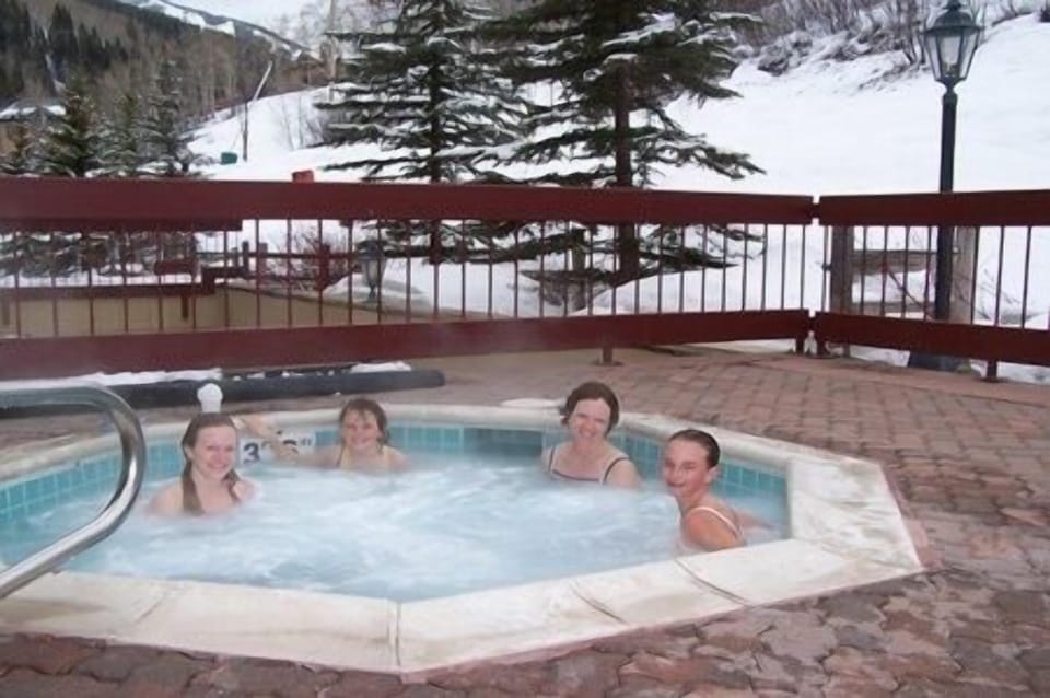 Condo, 2 Bedrooms | Outdoor spa tub