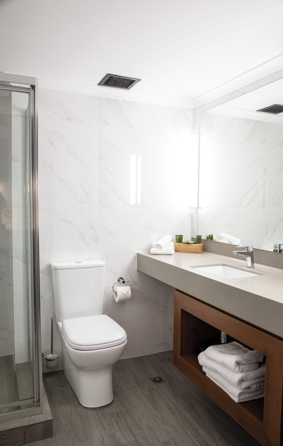 Madison Capital Executive Apartments Hotel in Canberra