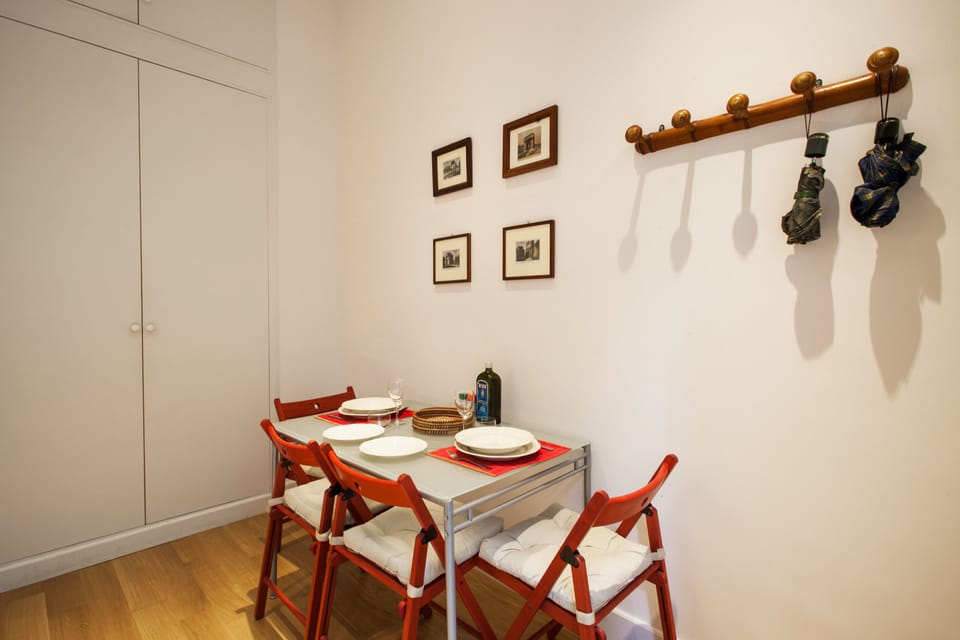 Apartment, 1 Bedroom | In-room dining