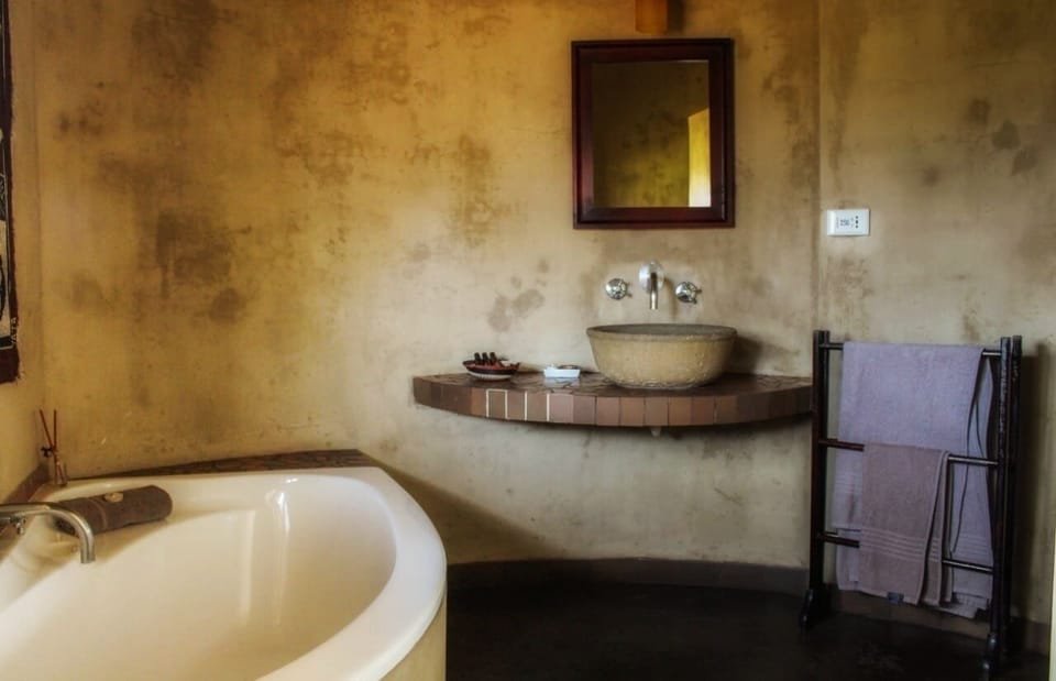 Standard Double Room | Bathroom sink
