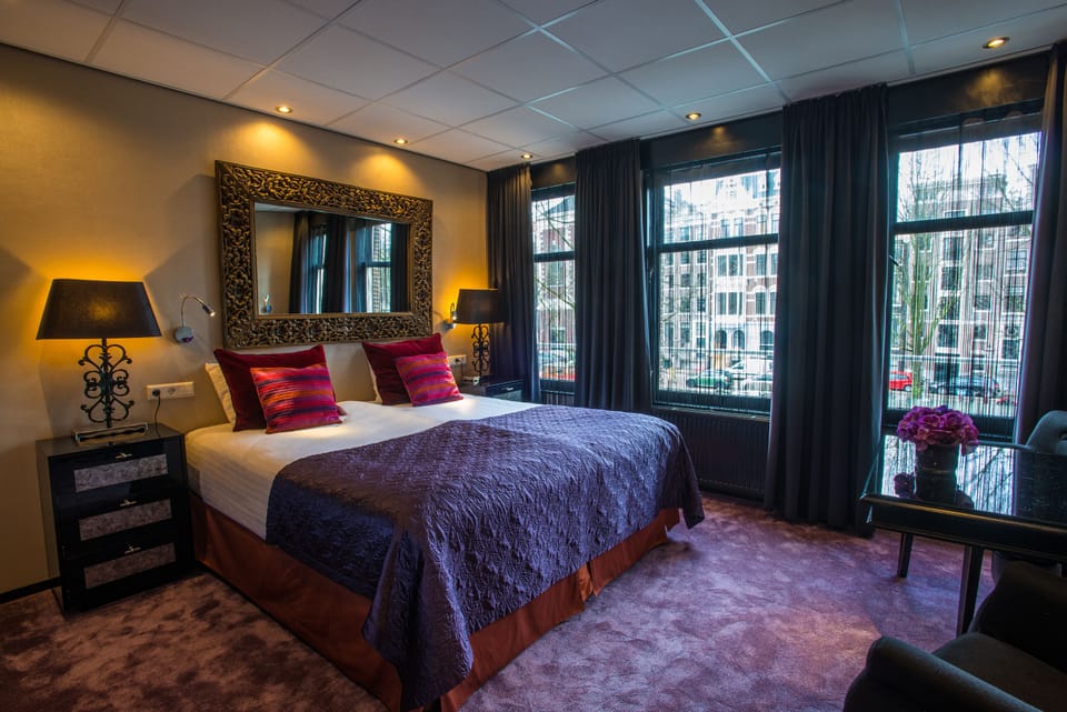 Standard Double or Twin Room, Bathtub, Canal View | View from room