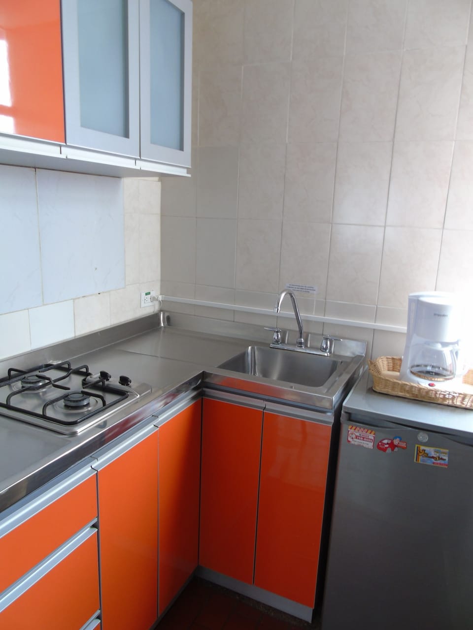 Family Apartment, 2 Bedrooms | Private kitchenette | Fridge
