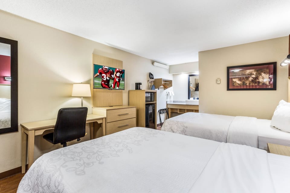 Deluxe Room, 2 Double Beds (Smoke Free) | Desk, blackout drapes, iron/ironing board, free WiFi