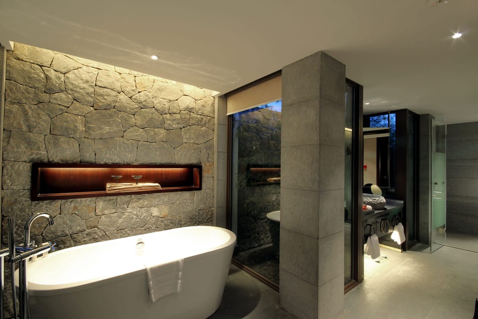 Villa, 1 Bedroom | Deep soaking bathtub